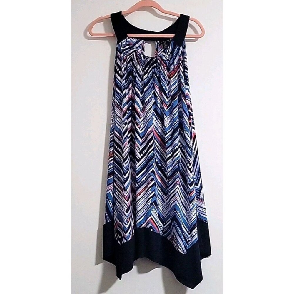 En Focus Women 16W Sleeveless Chevron Print Dress Handkerchief Hem‎